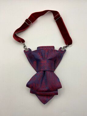 Rutytie New in box Hopper Womens Elegant Style Tie Made in Lithuania